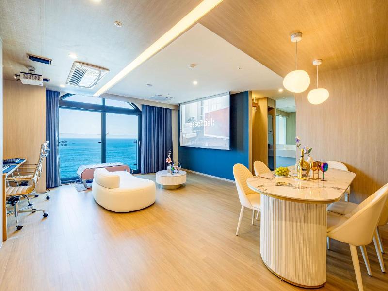 Hound Hotel Ulsan image