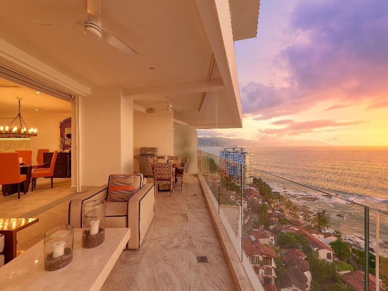 Maxwell Residences At Indah image