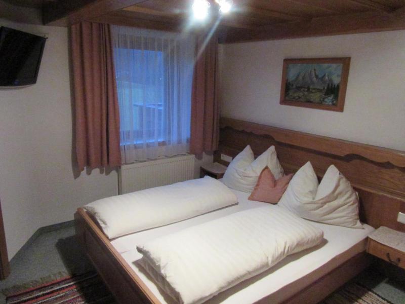 Gasthof Waldrast image
