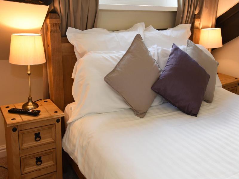 The Llanelwedd Arms Hotel image