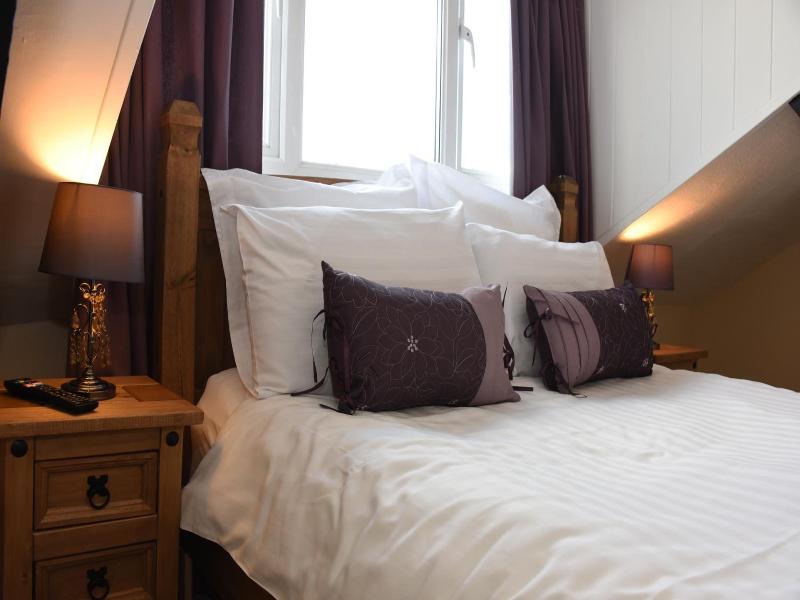 The Llanelwedd Arms Hotel image