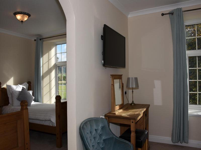 The Llanelwedd Arms Hotel image