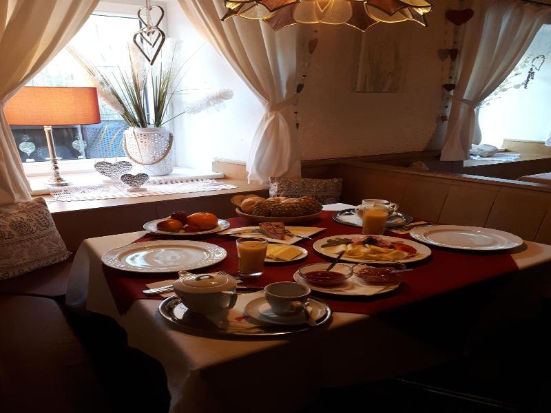 Gasthaus Vinaders image