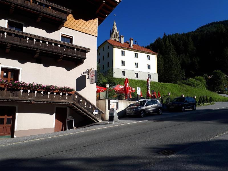 Gasthaus Vinaders image