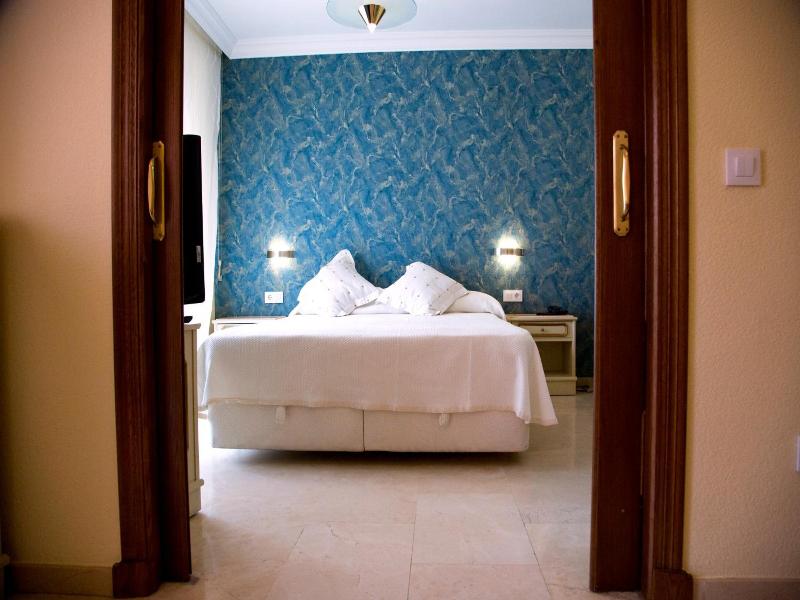 Hotel Reina Victoria