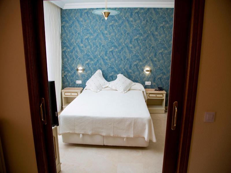 Hotel Reina Victoria