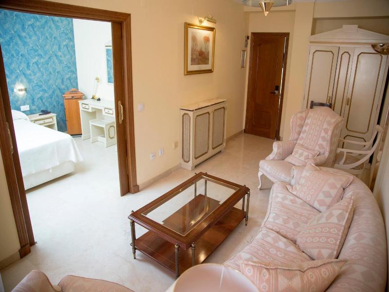 Hotel Reina Victoria