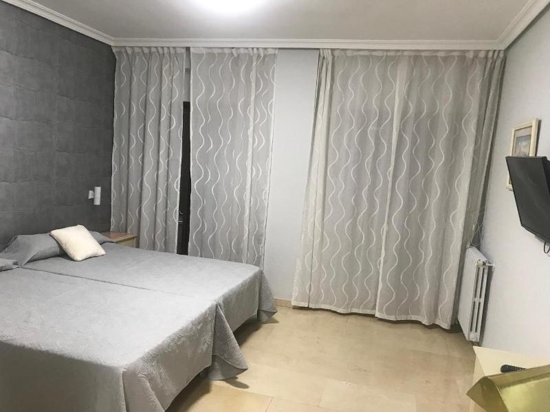 Hotel Reina Victoria