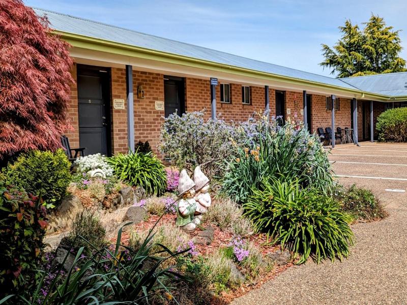 Highlands Motor Inn image