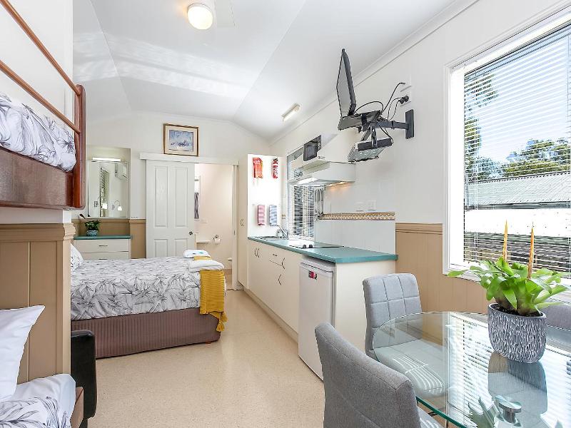 Tiaro Tourist Stopover