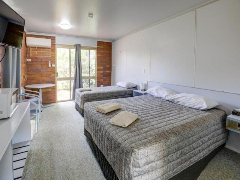 Tambo Mill Motel & Caravan Park