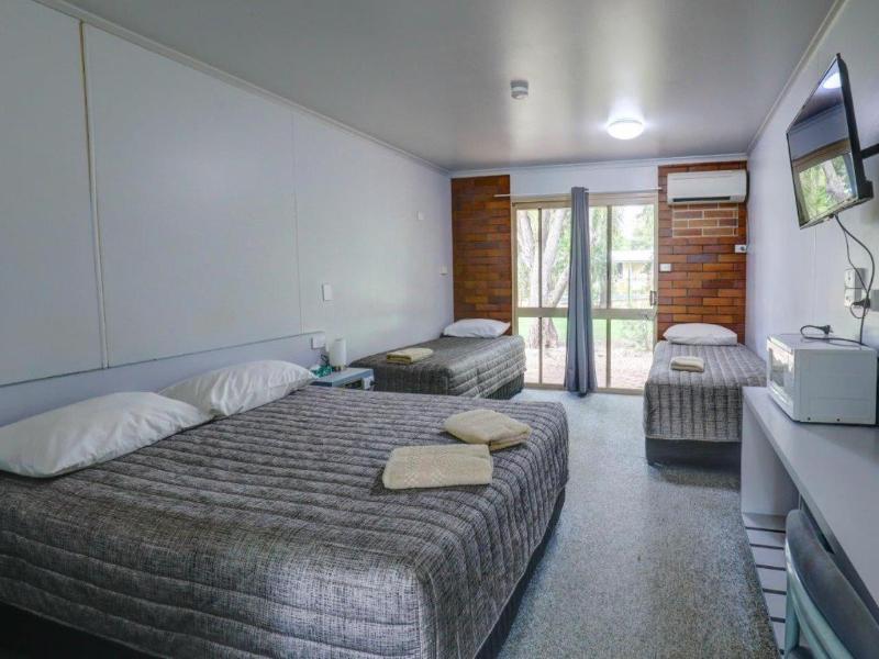 Tambo Mill Motel & Caravan Park