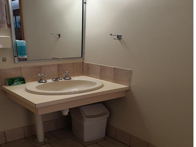 The Finley Palm Motor Inn