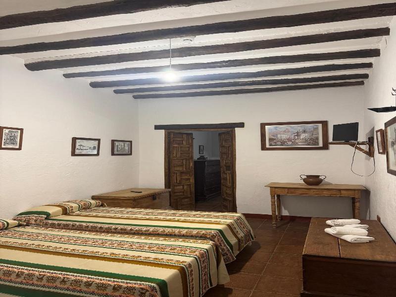 Posada de Jose Maria El Tempranillo image