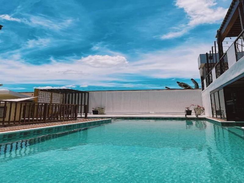 Urban Glamp Resort Iloilo