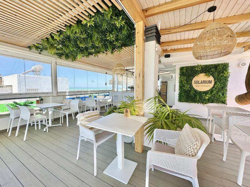 Hotel Apartamentos Marina Luz image