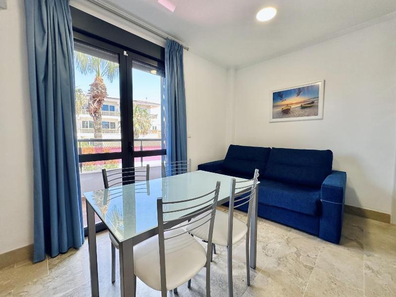 Hotel Apartamentos Marina Luz image