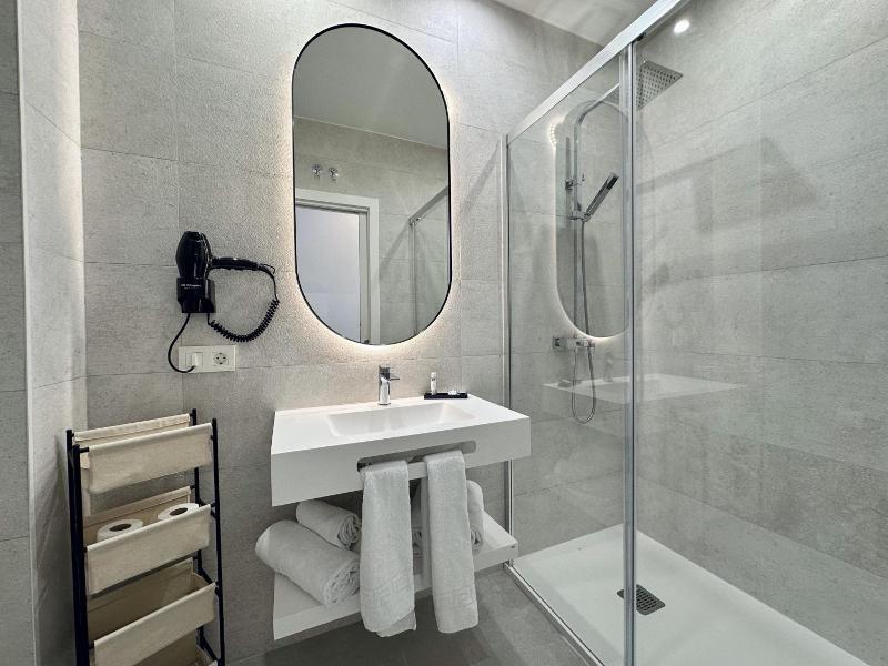 Hotel Apartamentos Marina Luz image