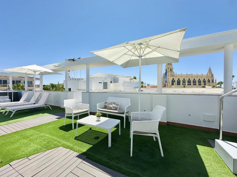 Hotel Apartamentos Marina Luz image