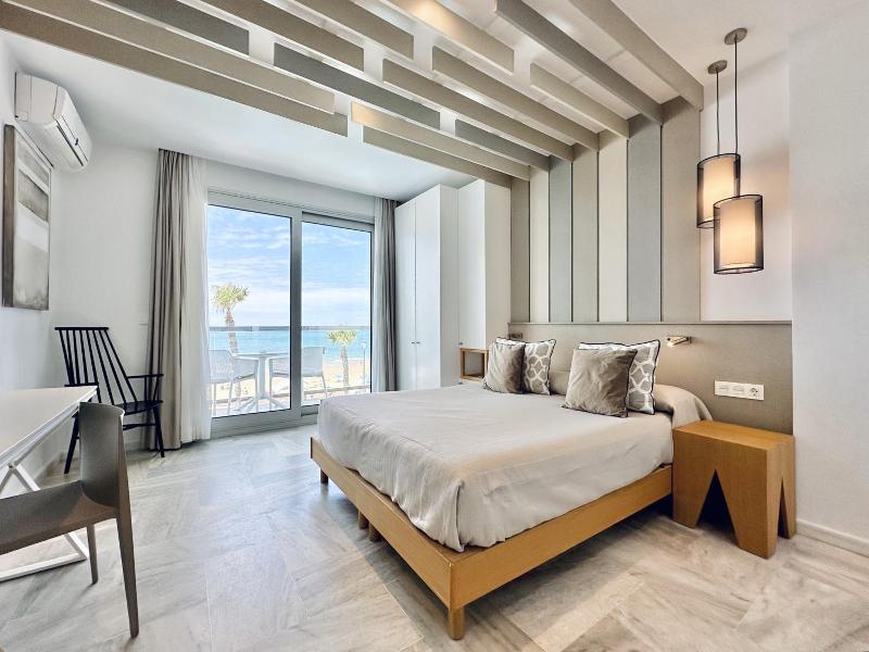Hotel Apartamentos Marina Luz image
