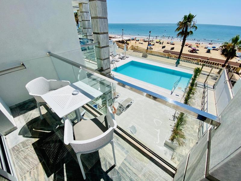 Hotel Apartamentos Marina Luz image
