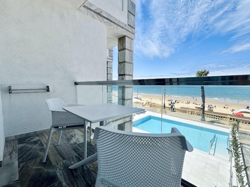 Hotel Apartamentos Marina Luz image