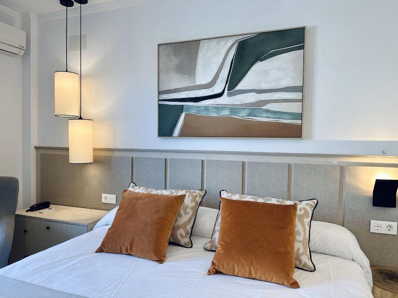 Hotel Apartamentos Marina Luz image
