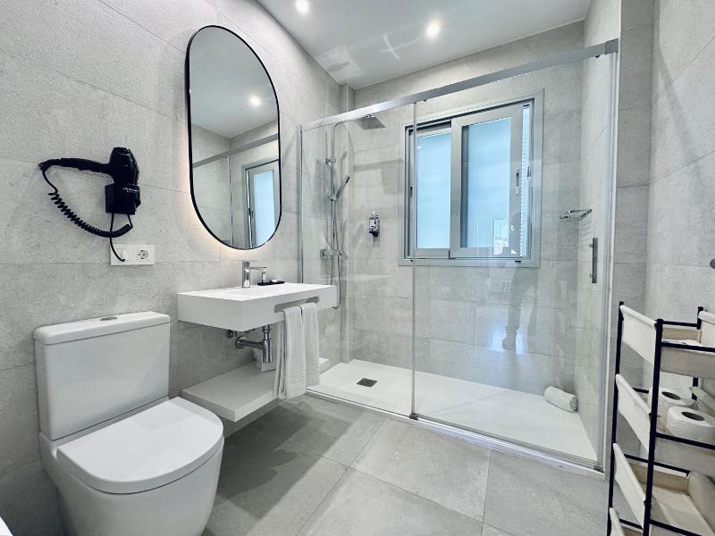 Hotel Apartamentos Marina Luz image