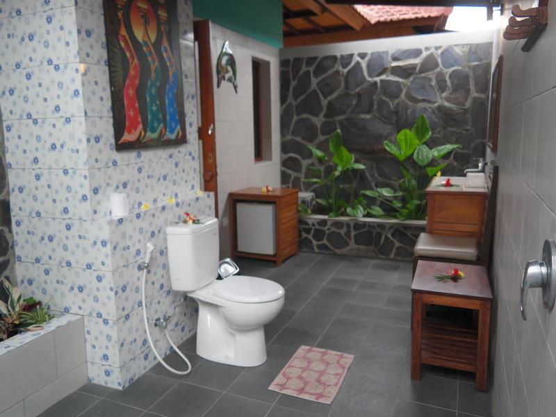 1000 Dream Bungalow image