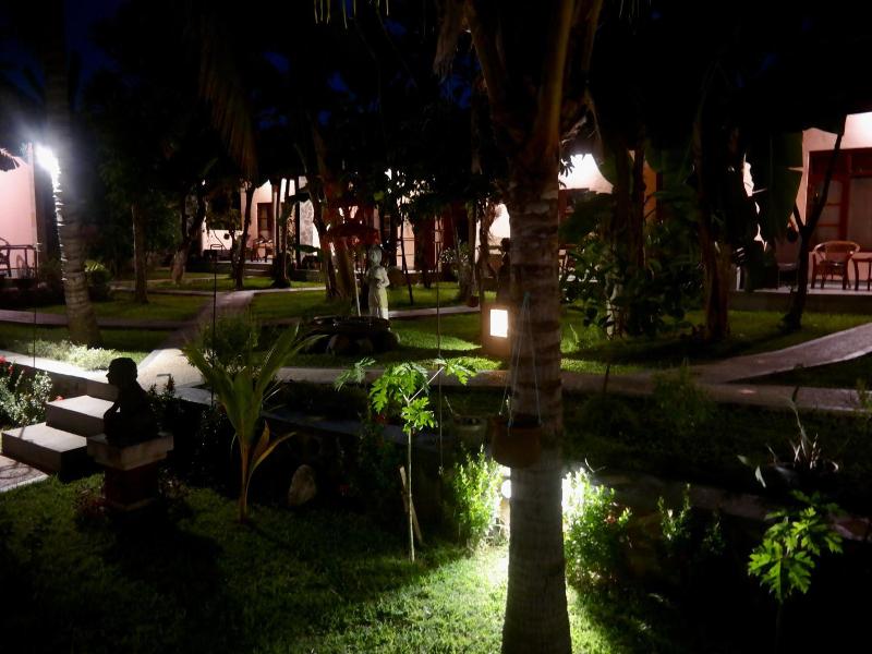 1000 Dream Bungalow image