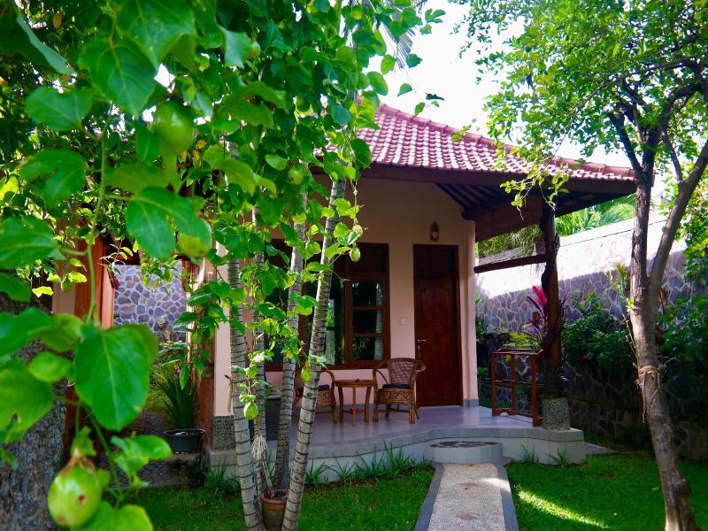 1000 Dream Bungalow image