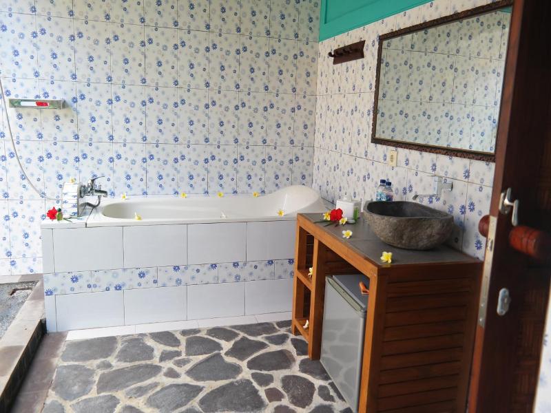 1000 Dream Bungalow image