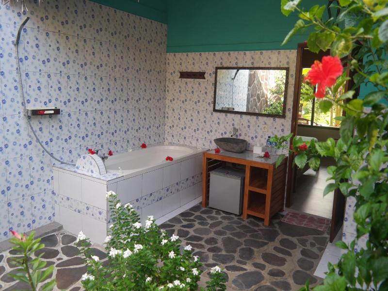 1000 Dream Bungalow image
