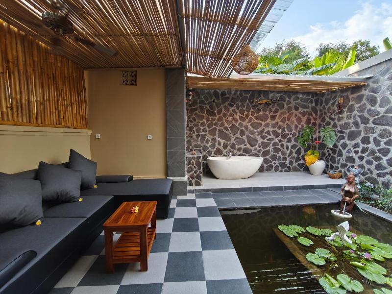 1000 Dream Bungalow image