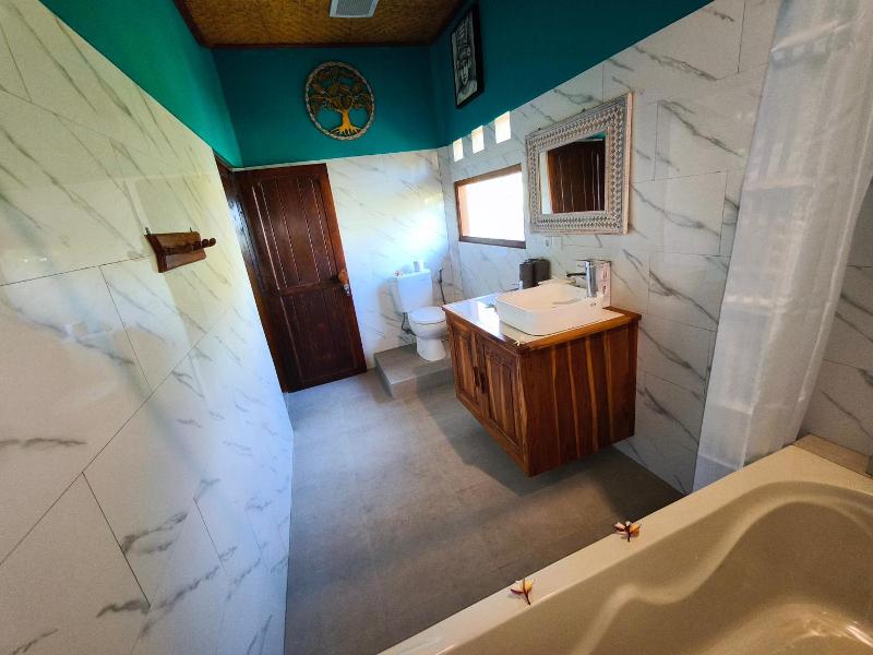 1000 Dream Bungalow image
