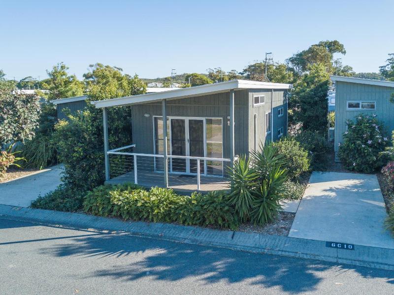 Fingal Bay Holiday Park image