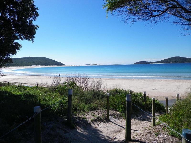 Fingal Bay Holiday Park image