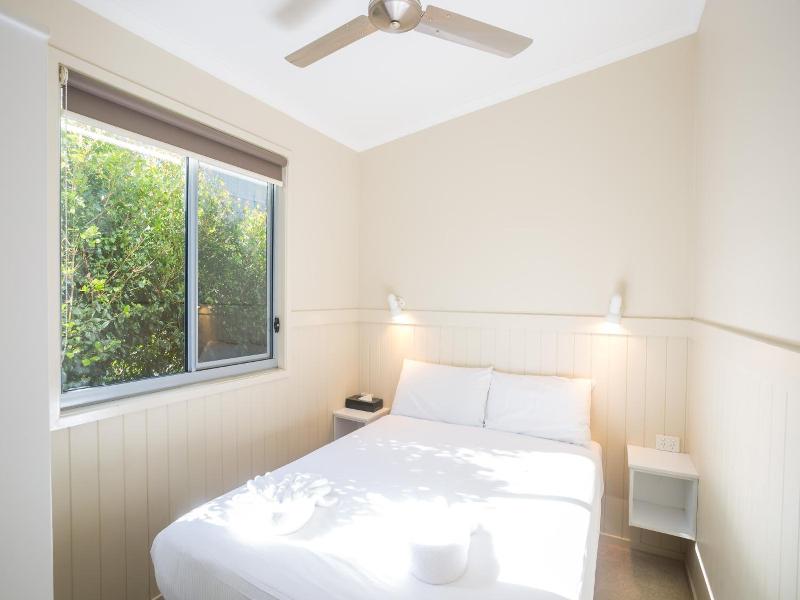 Fingal Bay Holiday Park image