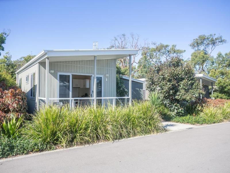 Fingal Bay Holiday Park image