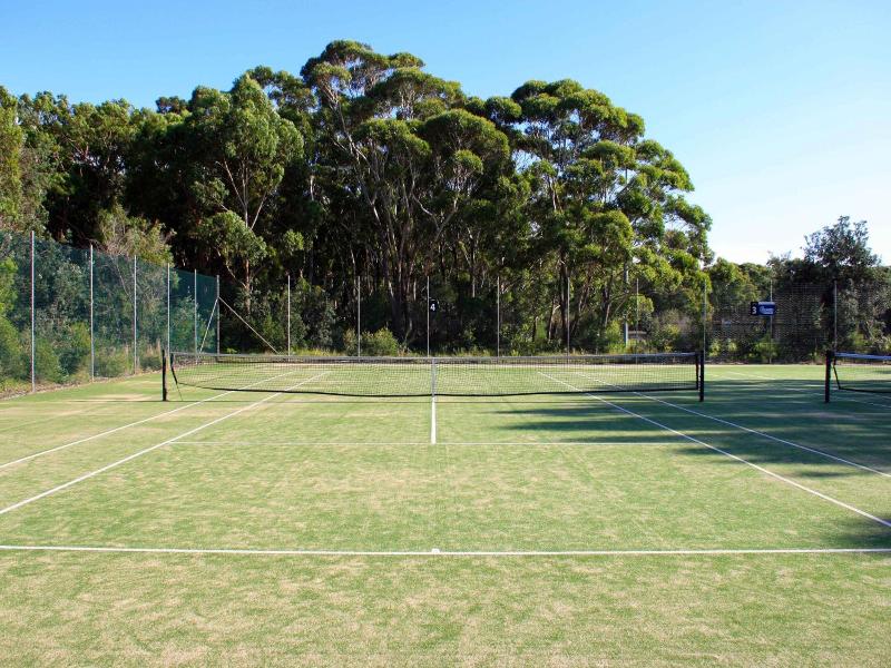 Fingal Bay Holiday Park image