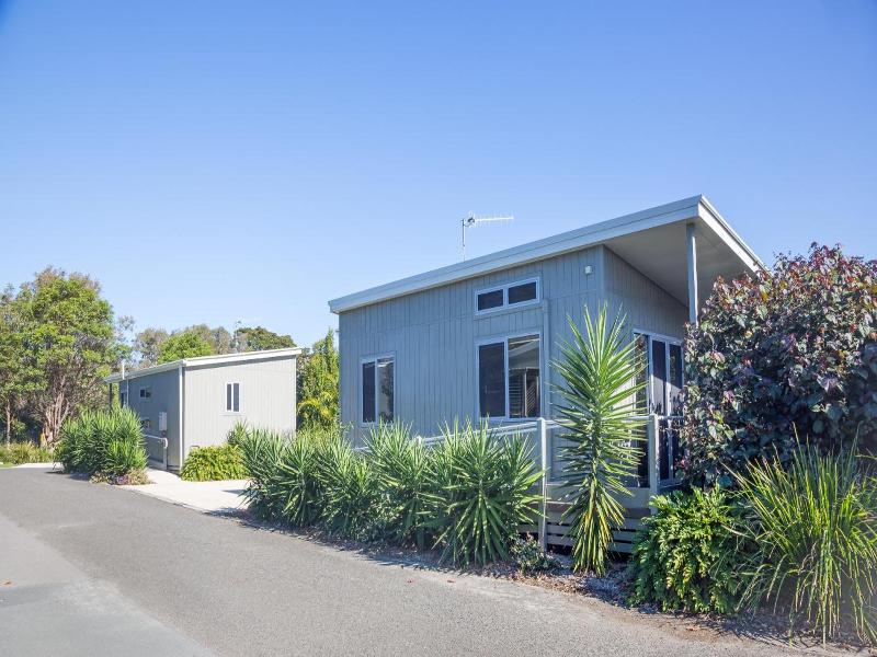 Fingal Bay Holiday Park image