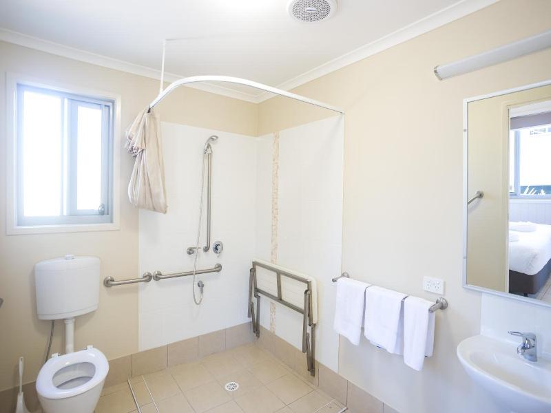 Fingal Bay Holiday Park image