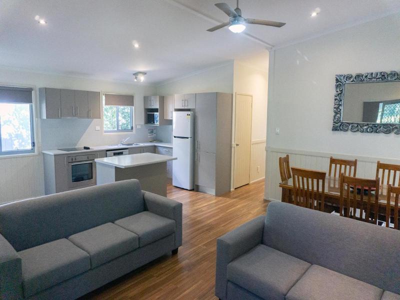Fingal Bay Holiday Park image