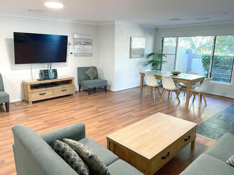 Fingal Bay Holiday Park image