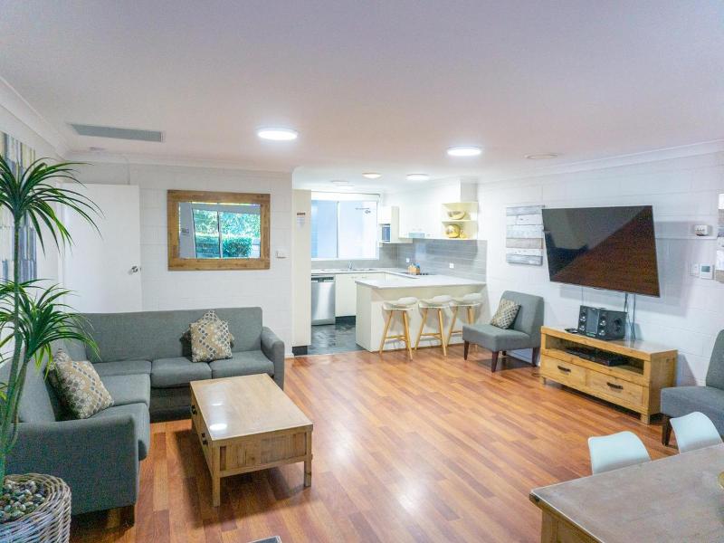 Fingal Bay Holiday Park image