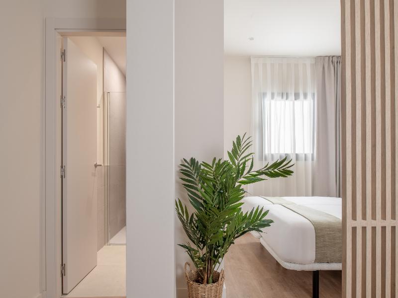 Libere Seville Triana image