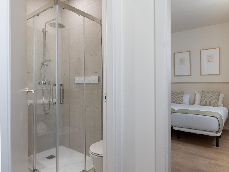 Libere Seville Triana image