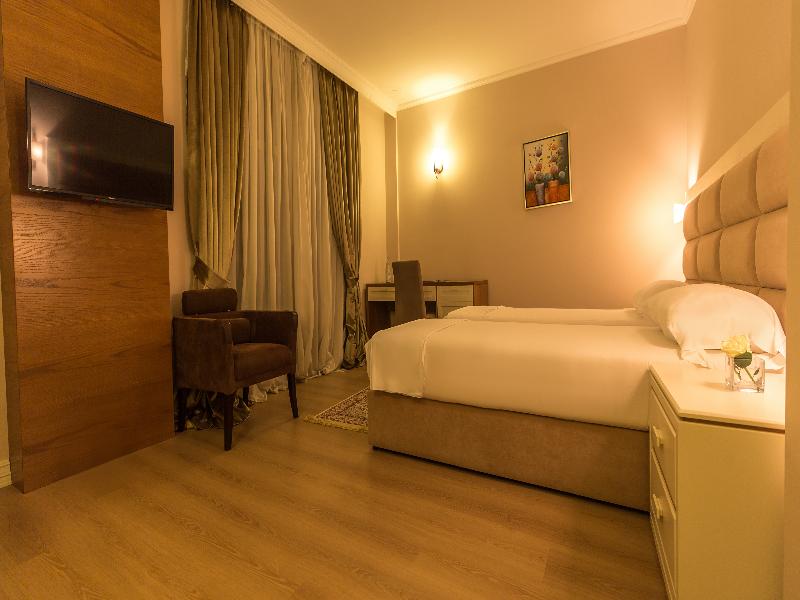 Royal Hill Hotel image