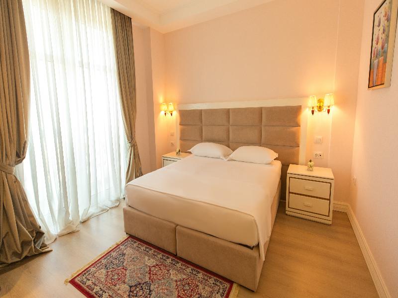 Royal Hill Hotel image