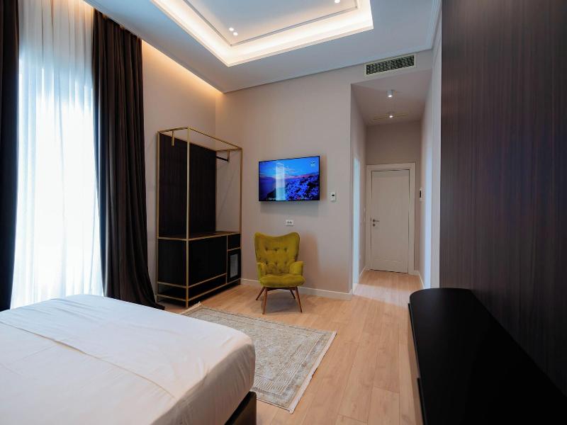 Royal Hill Hotel image